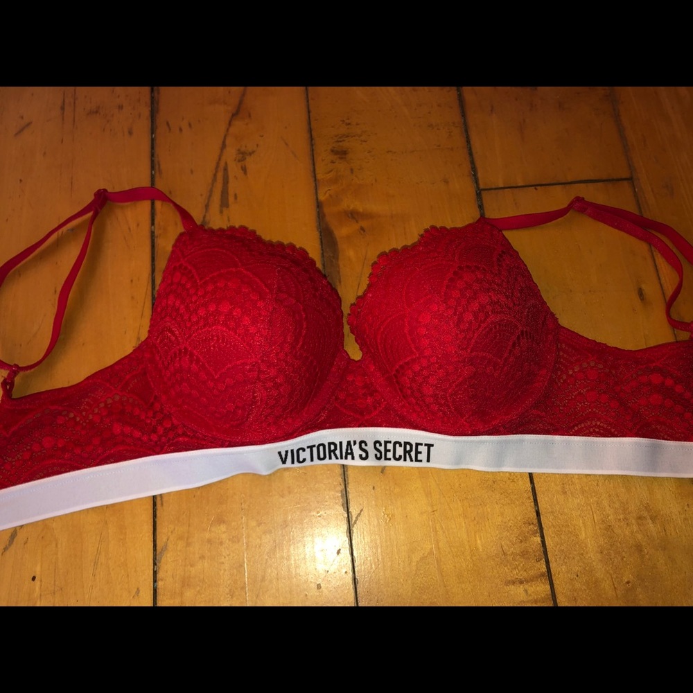 3 for 15$ red Victoria secret bra